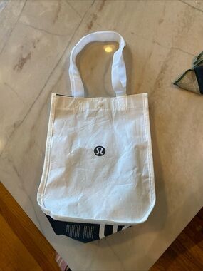 lululemon athletica White Tote Bag with Black Accent
